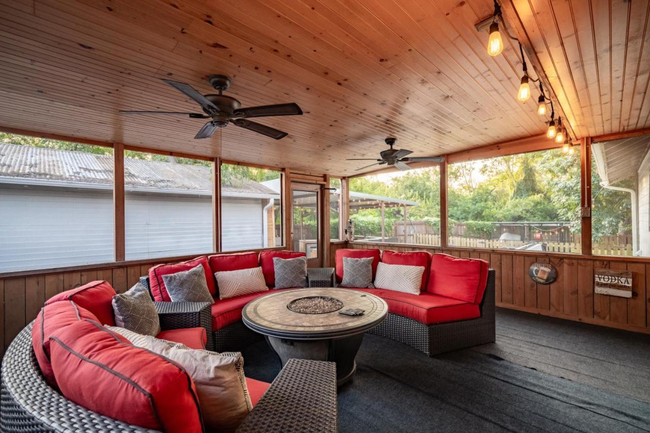 Ol Sarge Retreat Outdoor Amenities Cozy Charm Villa Bryan Bagian luar foto