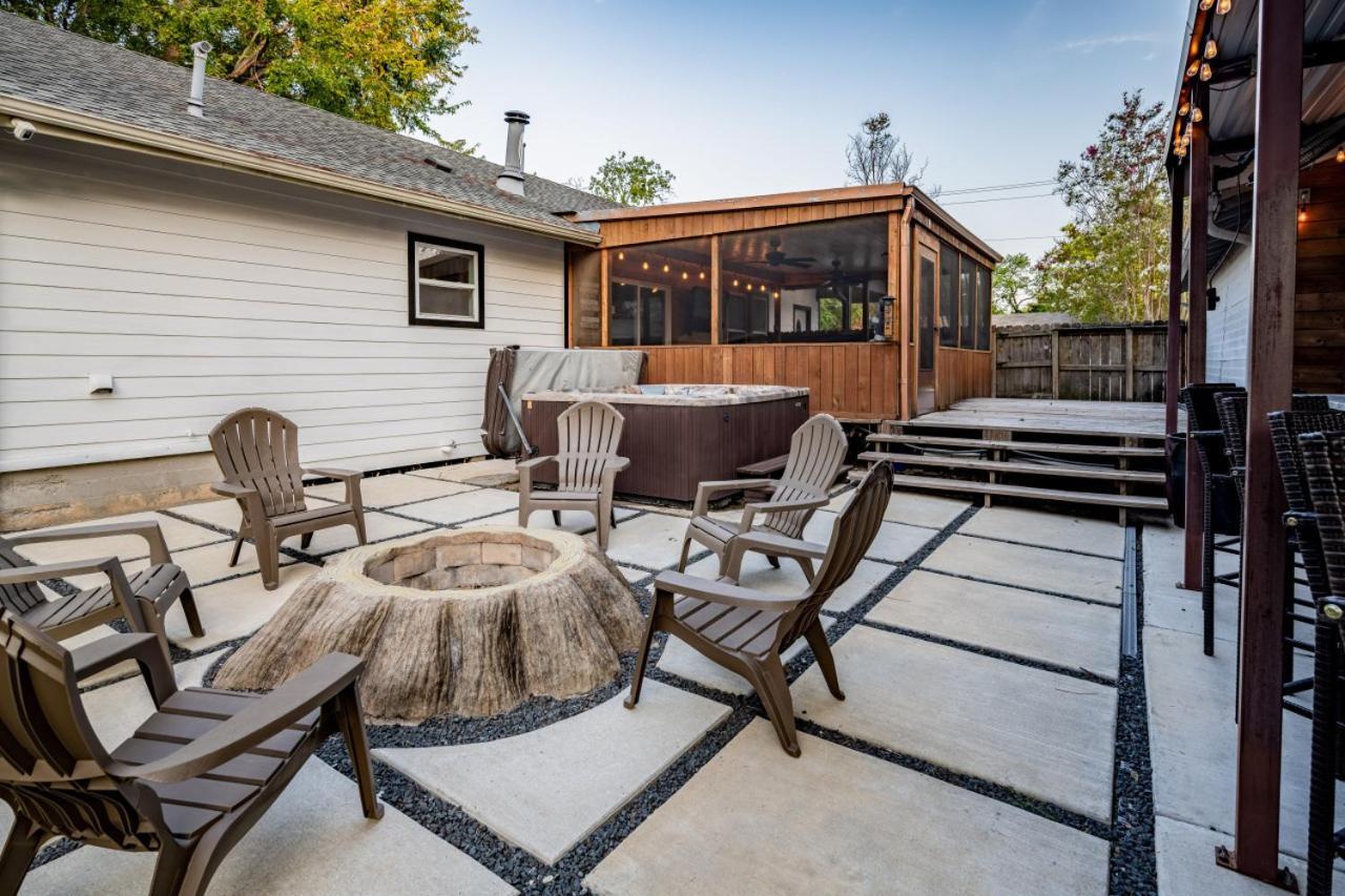 Ol Sarge Retreat Outdoor Amenities Cozy Charm Villa Bryan Bagian luar foto