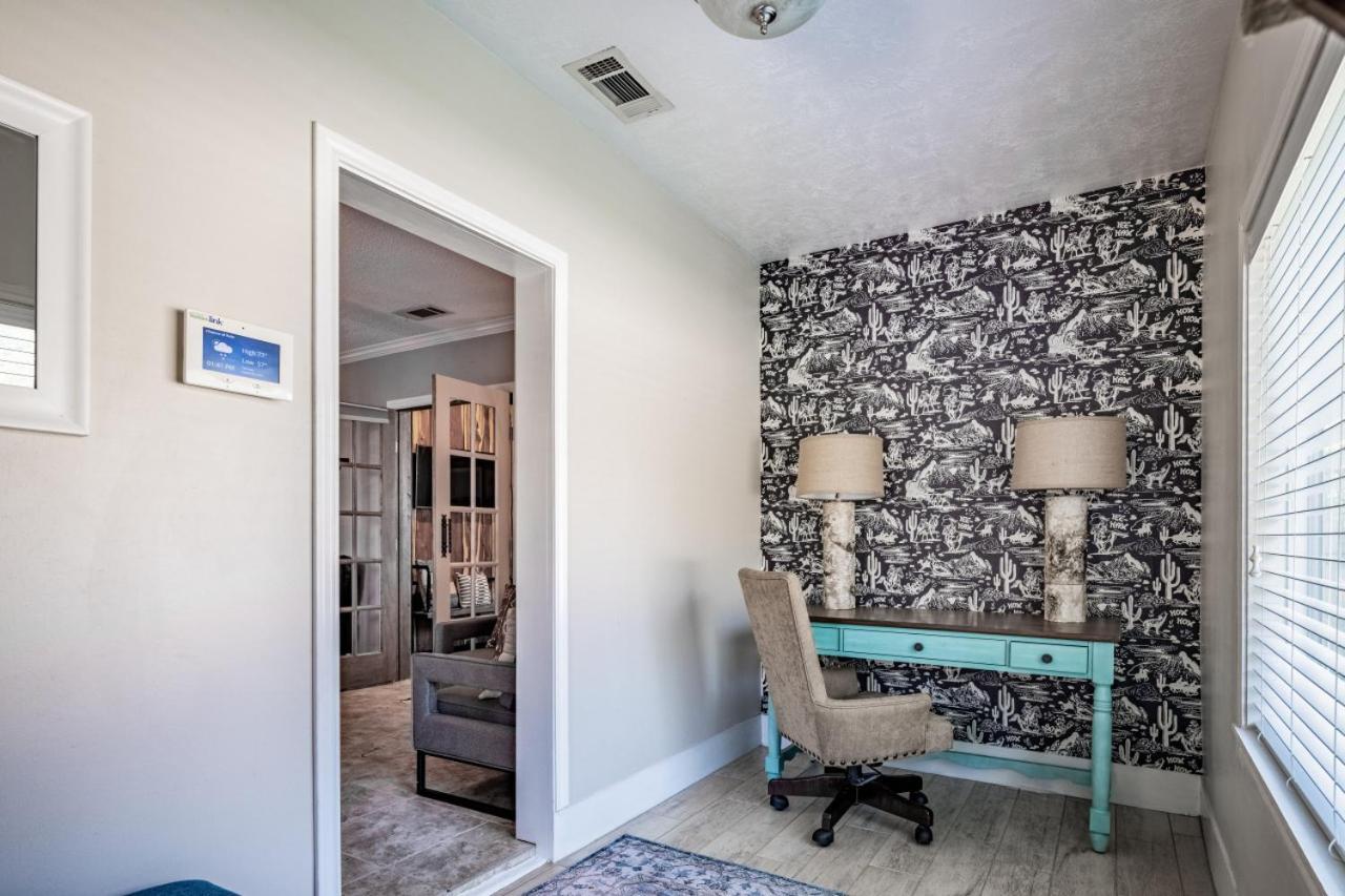 Ol Sarge Retreat Outdoor Amenities Cozy Charm Villa Bryan Bagian luar foto