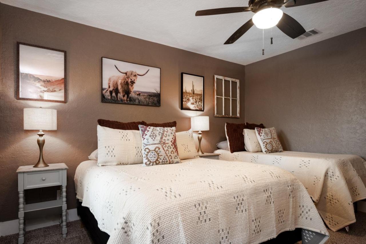 Ol Sarge Retreat Outdoor Amenities Cozy Charm Villa Bryan Bagian luar foto