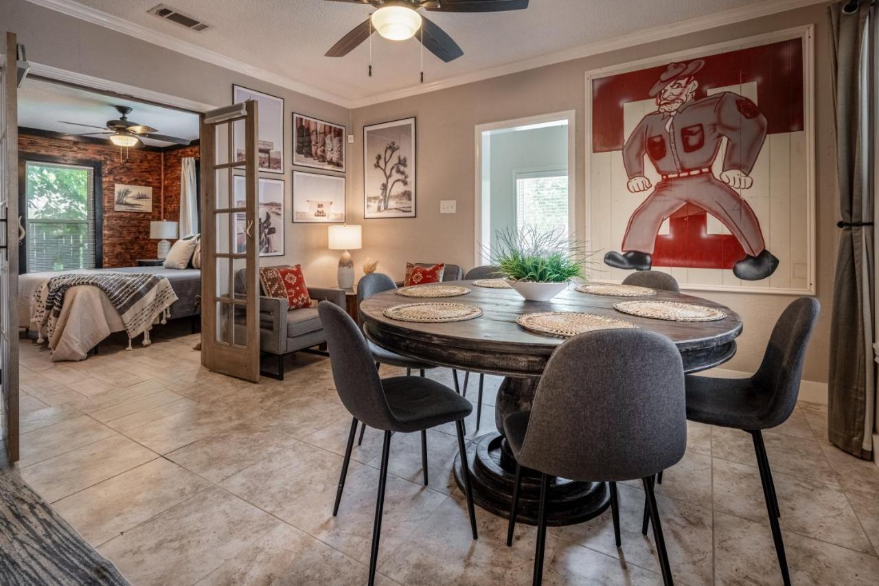 Ol Sarge Retreat Outdoor Amenities Cozy Charm Villa Bryan Bagian luar foto