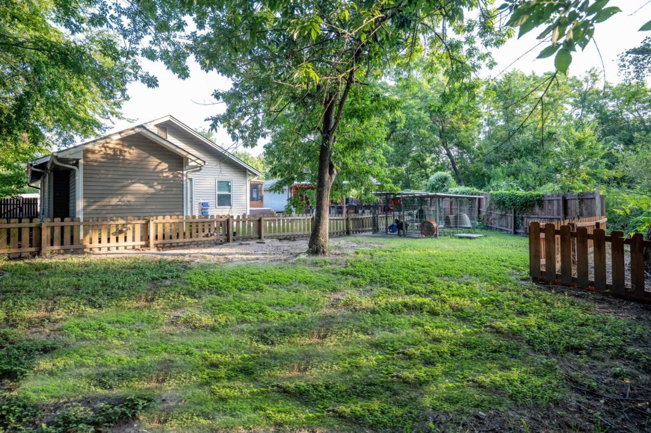 Ol Sarge Retreat Outdoor Amenities Cozy Charm Villa Bryan Bagian luar foto